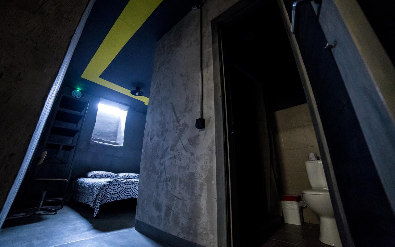 Lviv Loft Prison Hostel Ngoại thất bức ảnh