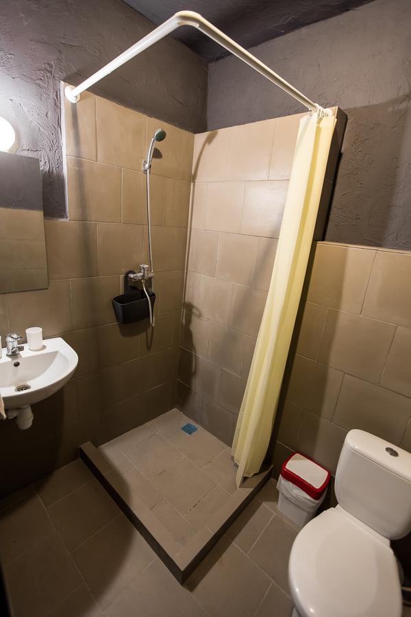 Lviv Loft Prison Hostel Ngoại thất bức ảnh