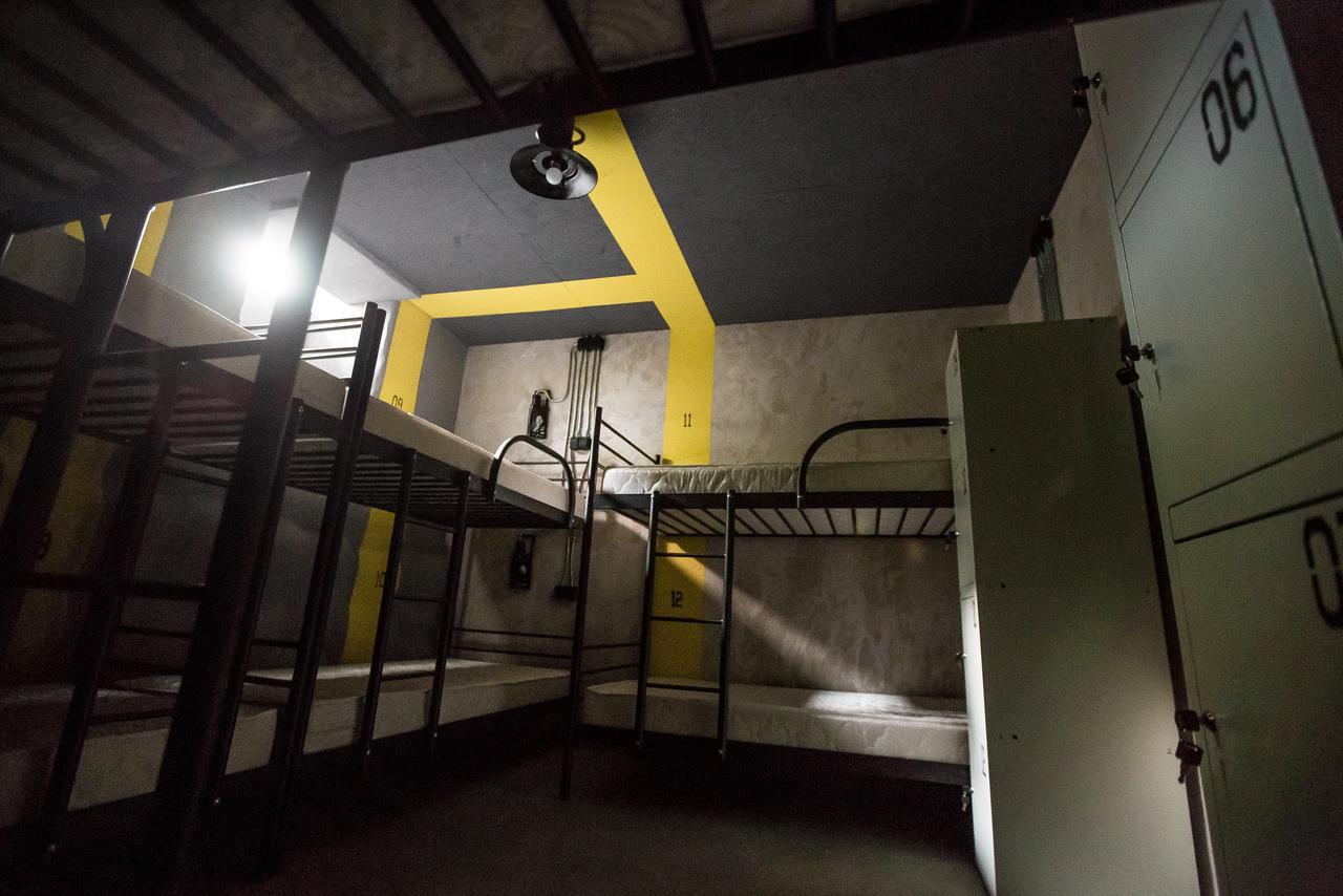 Lviv Loft Prison Hostel Ngoại thất bức ảnh