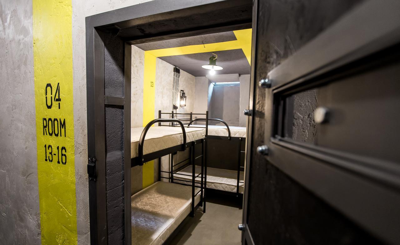 Lviv Loft Prison Hostel Ngoại thất bức ảnh