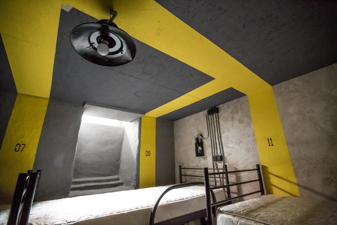 Lviv Loft Prison Hostel Ngoại thất bức ảnh