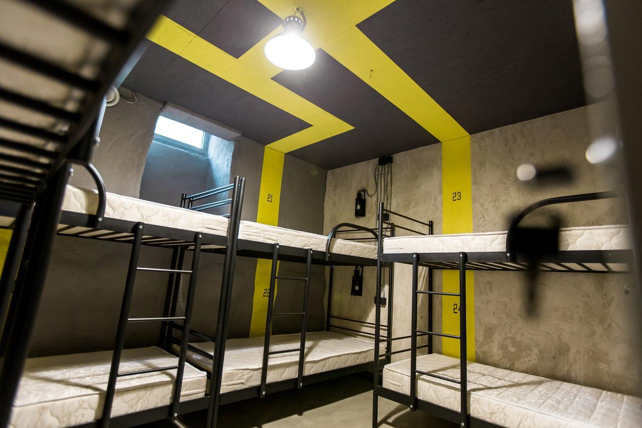Lviv Loft Prison Hostel Ngoại thất bức ảnh