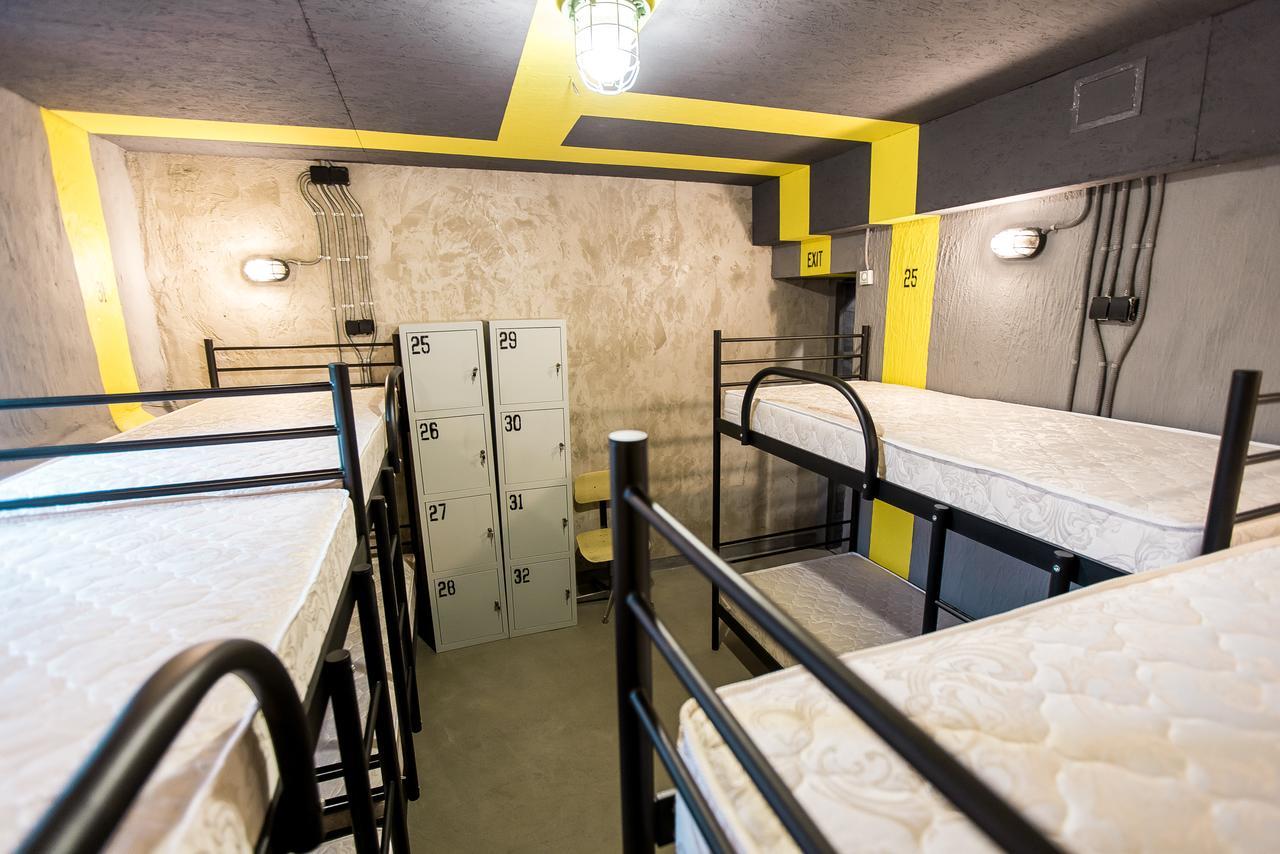 Lviv Loft Prison Hostel Ngoại thất bức ảnh